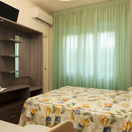 Отель Mare Live