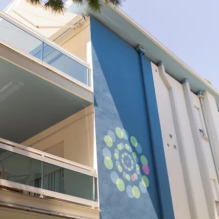 Отель Mare Live Лидо-ди-Езоло