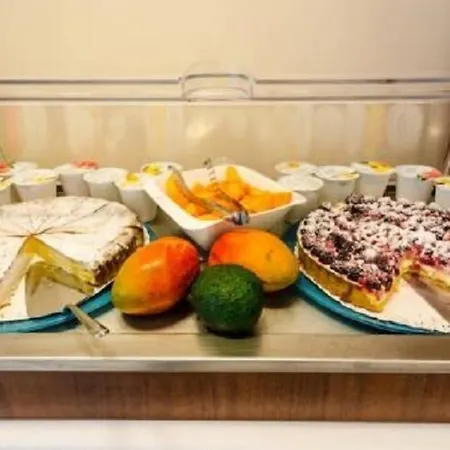 Отель Mare Live