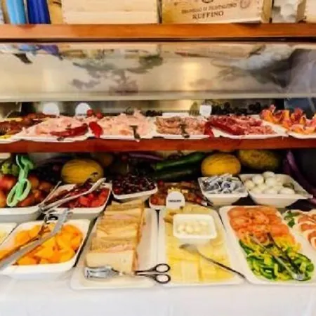 Отель Mare Live Лидо-ди-Езоло